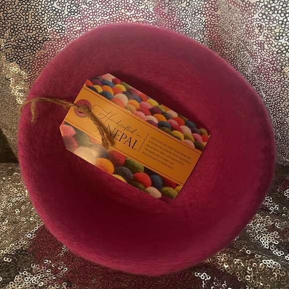 Nepal Felt Bowls - Picture 6 of 9